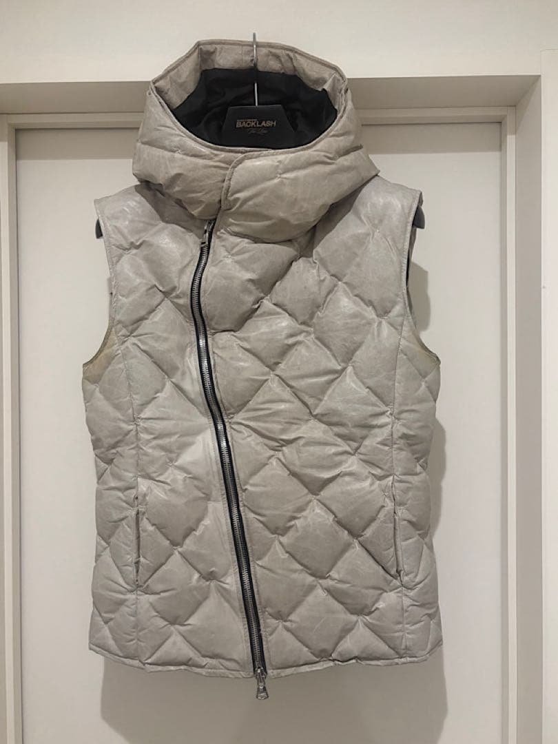 バックラッシュ定価17万円21AW定番ダイヤステッチカンガルーダウンベストL