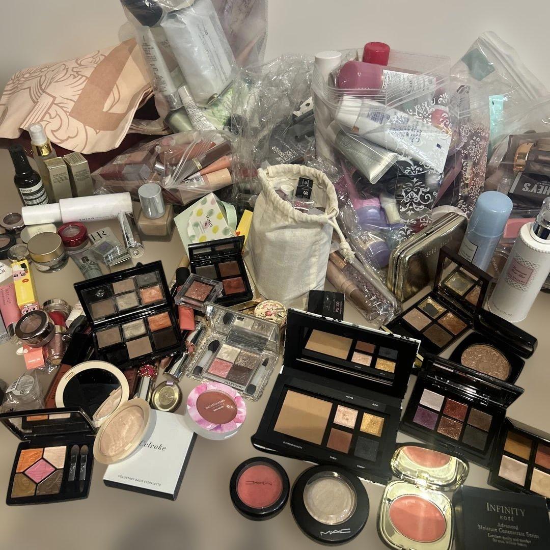 デパコス、プチプラまとめ売り　330点以上✨