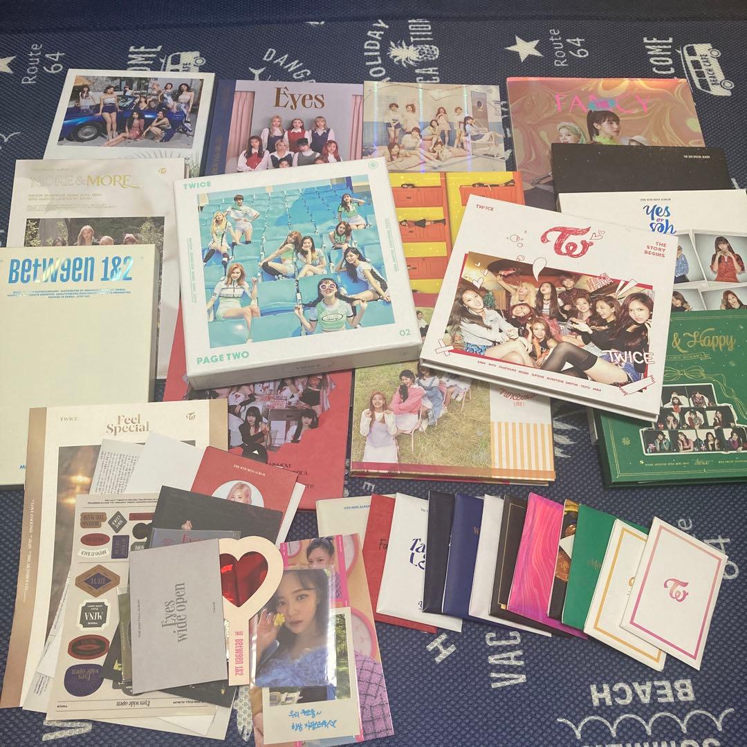 TWICE アルバム まとめ売り　トレカ120枚ほど付き　アルバム15枚