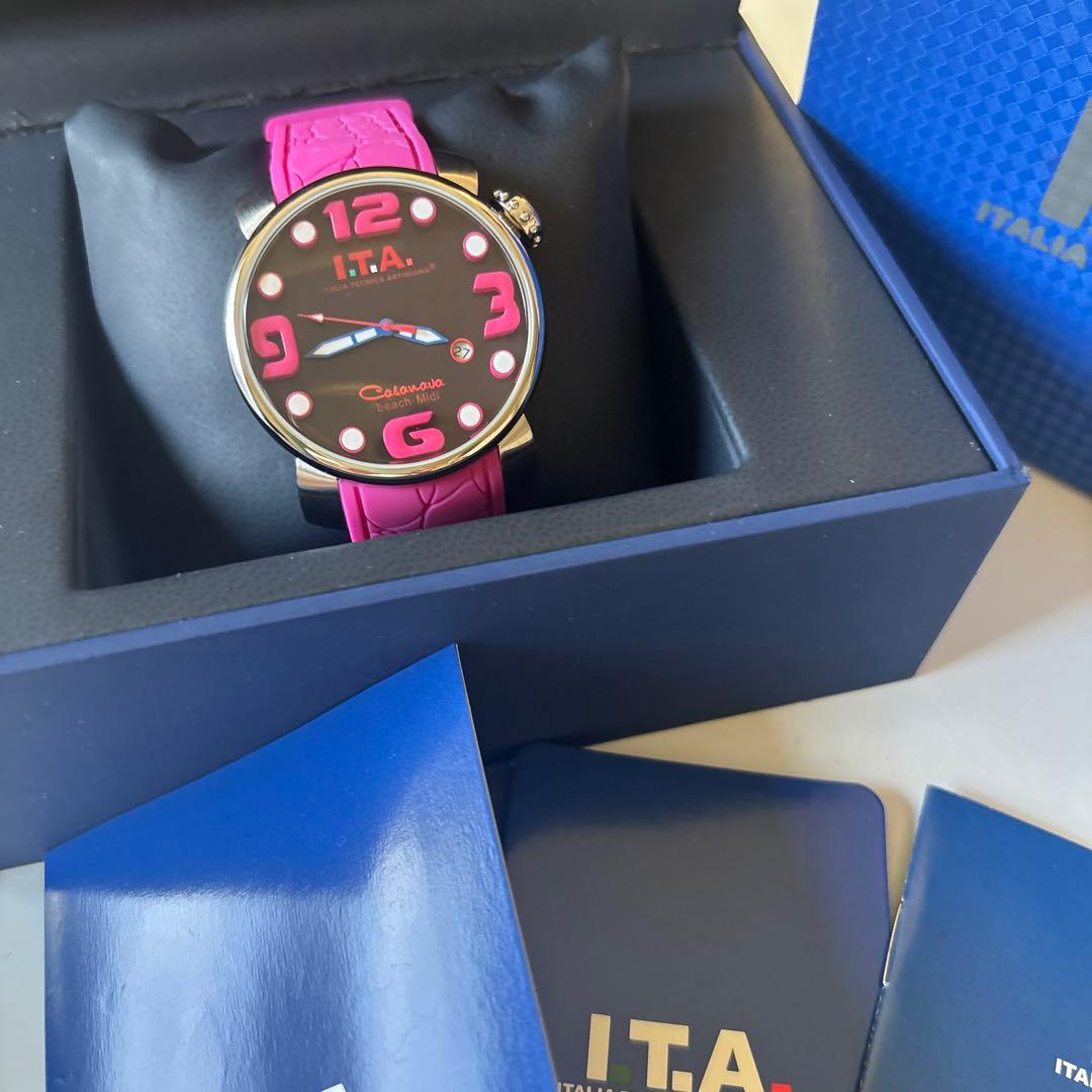 新品未使用I.T.A. Casanova 腕時計 ピンク