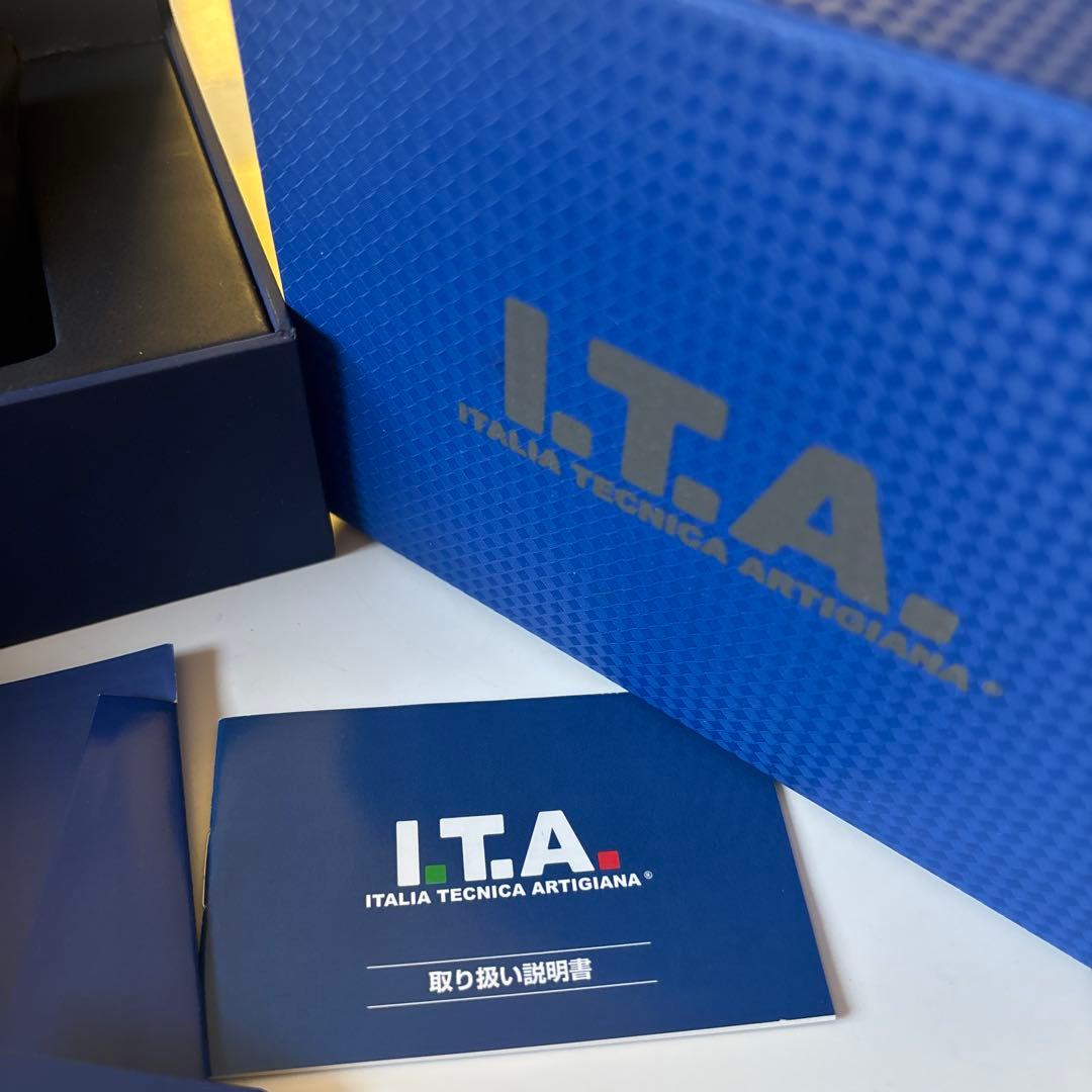 新品未使用I.T.A. Casanova 腕時計 ピンク