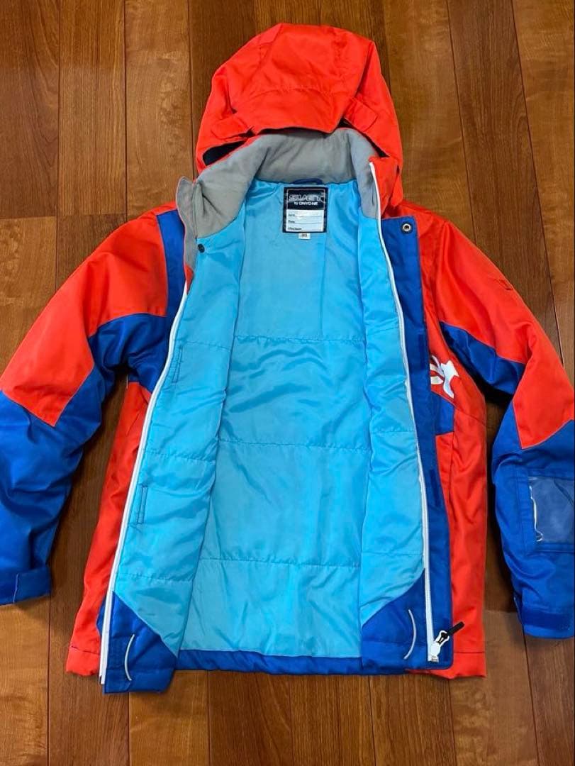 本日限定値下げ❗️美品❣️SＶＥＴ　ＯＮYＯＮＥ　スキーウェア 上下セット160㎝