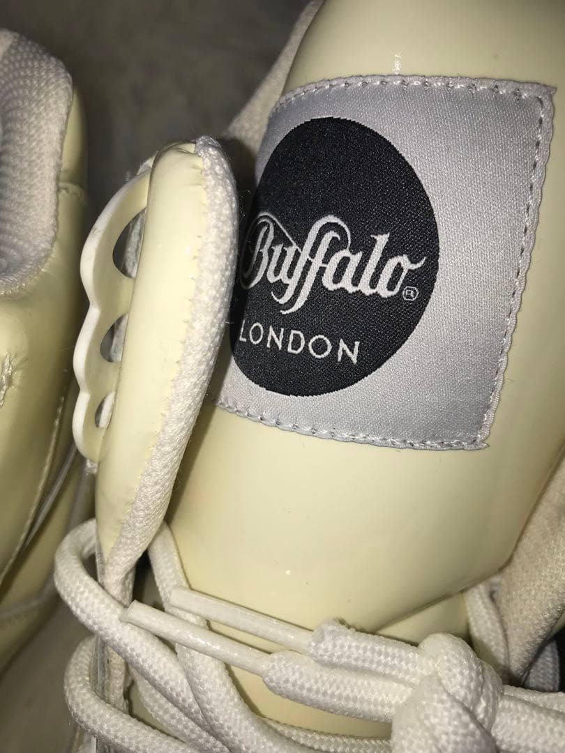 訳あり！BUFFALO／ハイカット厚底スニーカー27cm 新品同様¥69630