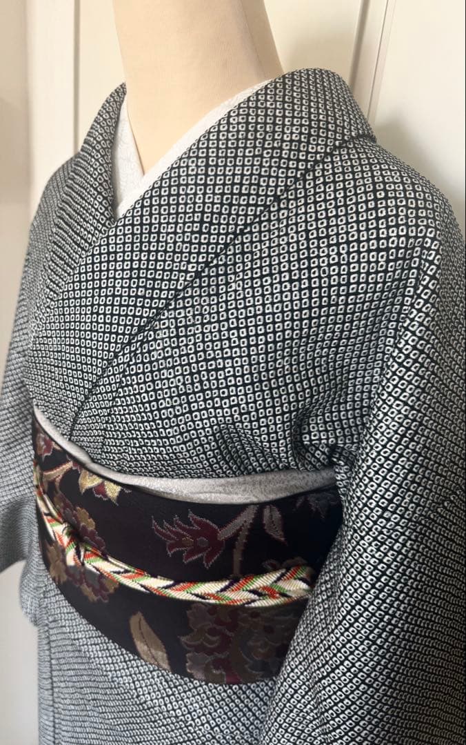 未使用品　豪華　本総絞り小紋着物