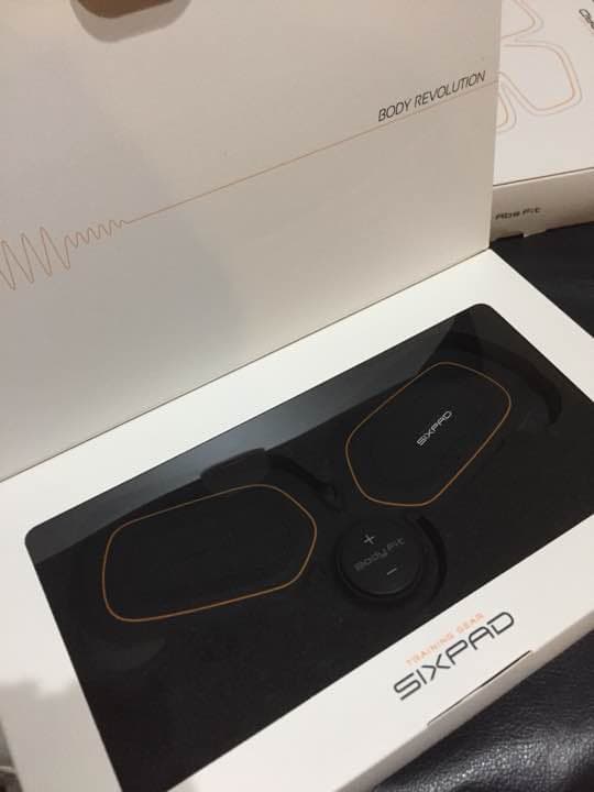 シックスパッド開封済み、使用済み