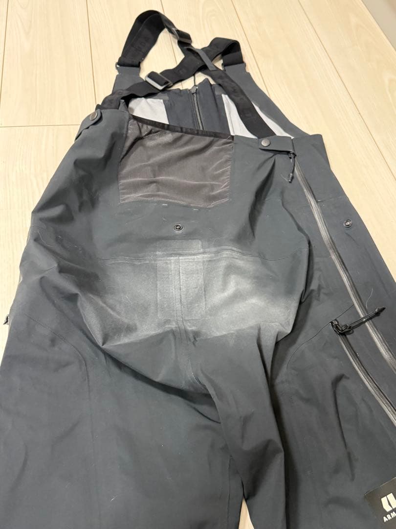 ARMADA ブラック スキーウェア ビブ　Sサイズ ウィメンズ