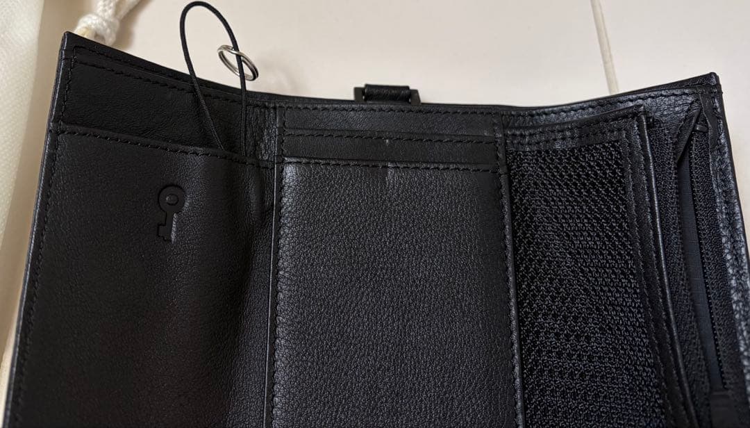 土屋鞄 ATTITU レザーショルダーウォレット