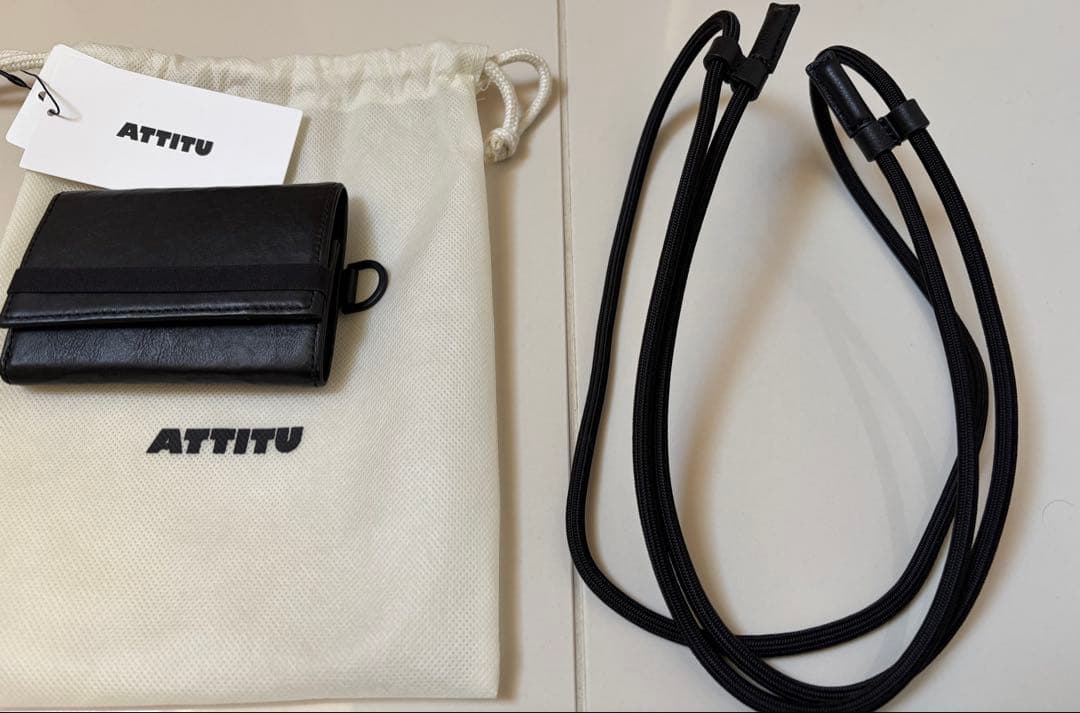 土屋鞄 ATTITU レザーショルダーウォレット