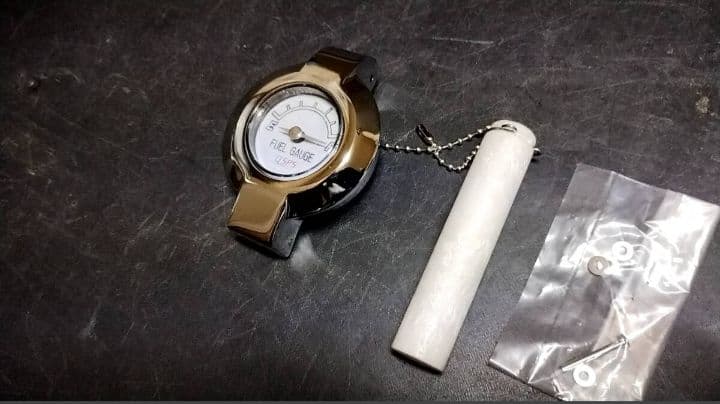 新品 CB350F CB400F CB750K ゲージ付 タンクキャップ 白