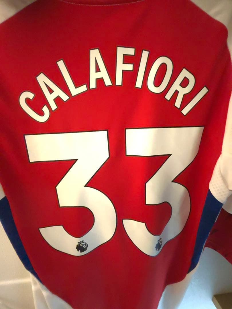 アーセナル　24-25 ホームユニフォーム 33 カラフィオーリ