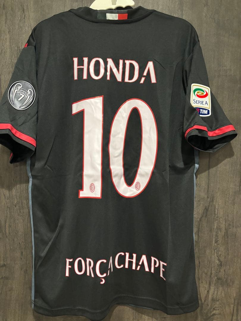 本田圭佑　ACミラン　ユニフォーム