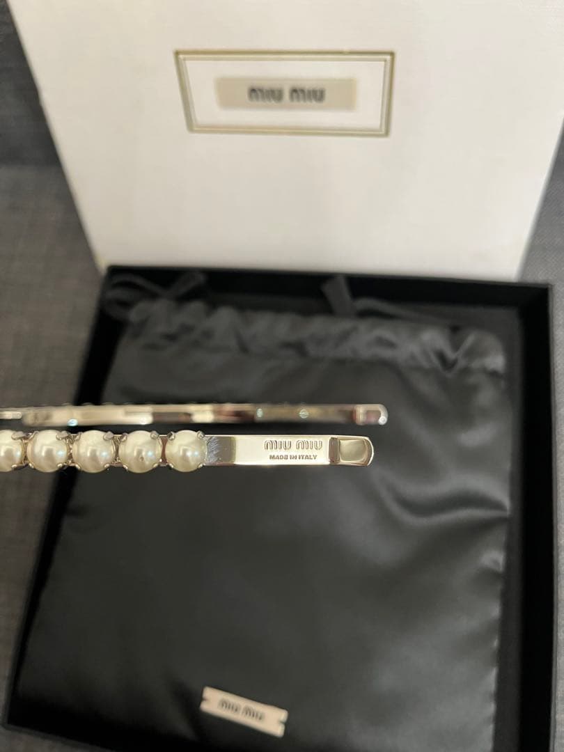 miumiu カチューシャ　クリスタル