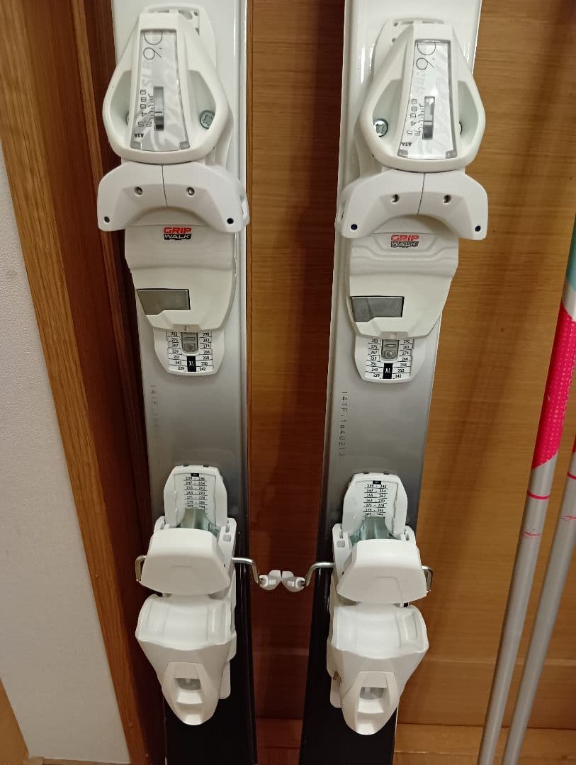 Hart 　スキー板　147cm 1回使用