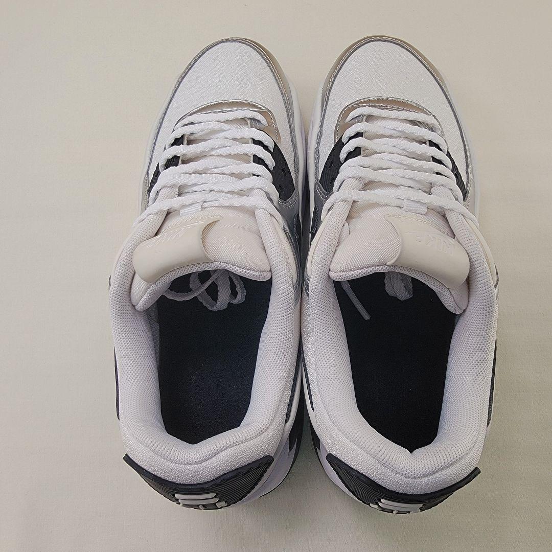 ナイキ ウィメンズ エアマックス90 LV8 シルバー/ブラック 24.5㎝