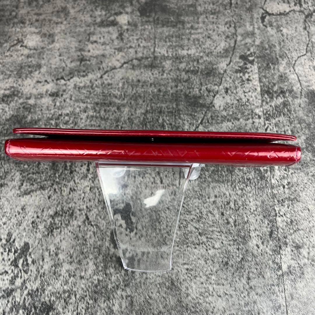 BURBERRY パテントレザー 型押し 二つ折り長財布 レッド