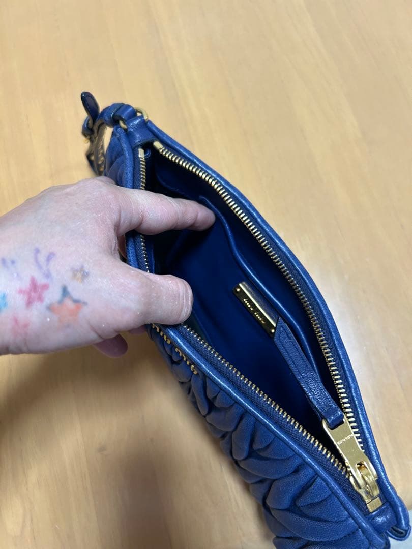 miumiuクラッチバッグ