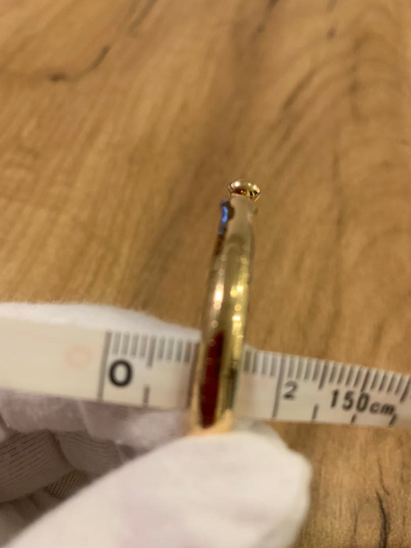 三越宝石サロン　バングル　K18 ダイヤモンド