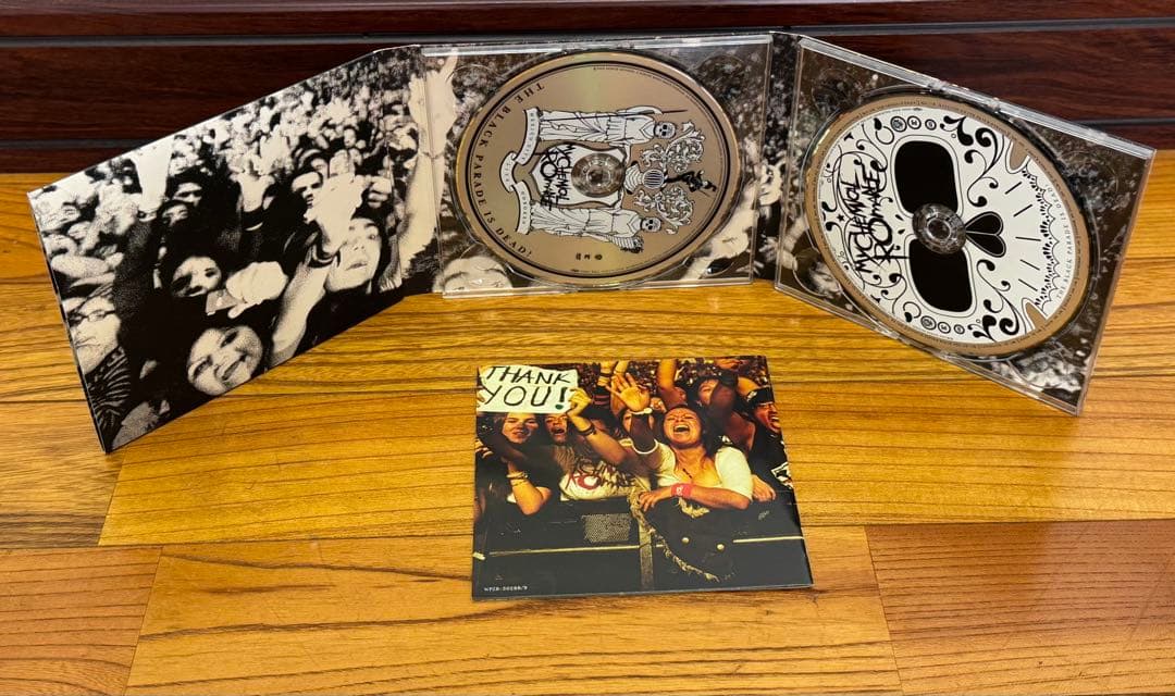 マイ・ケミカル・ロマンス/ ザ・ブラック・パレード・イズ・デッドCD+DVD帯付