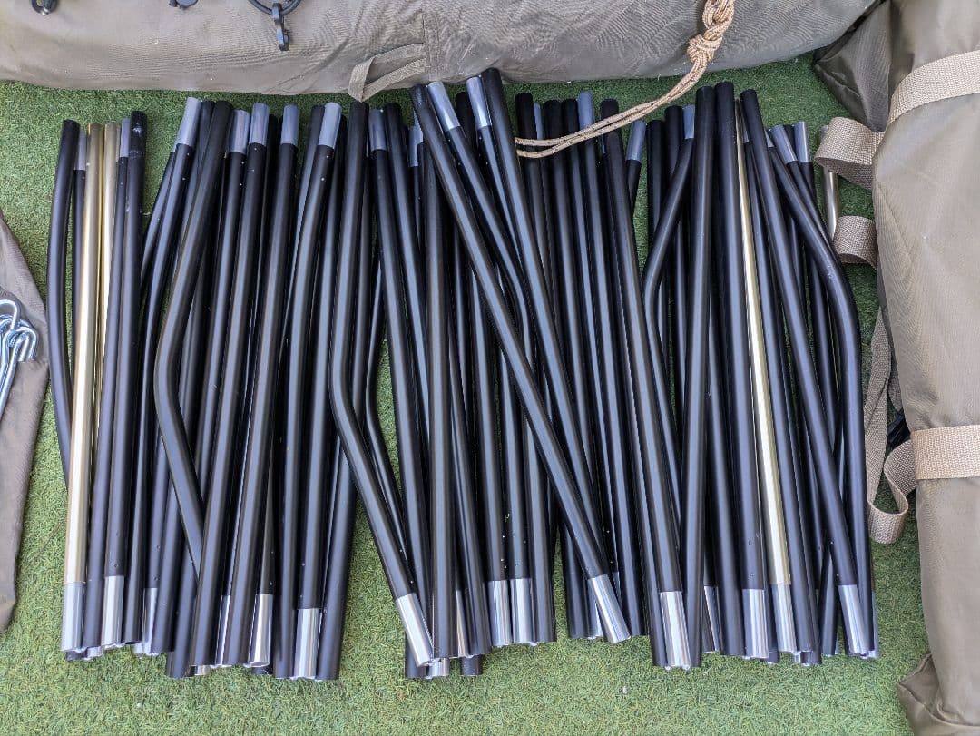 タラスブルバ キャタピラー2ルームシェルター6P