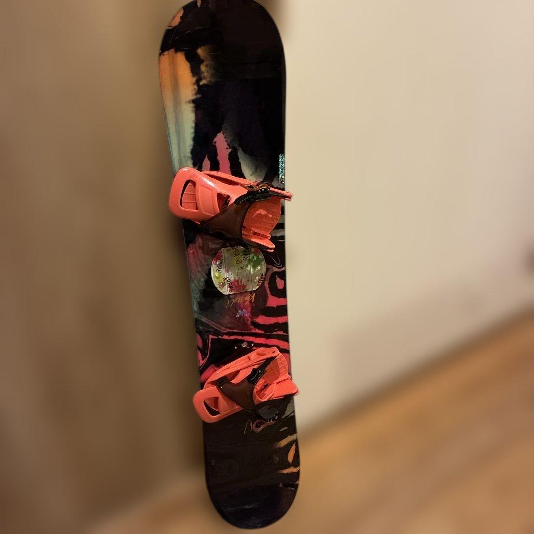 【K2】子供用　マルチカラー スノーボード ピンクバインディング