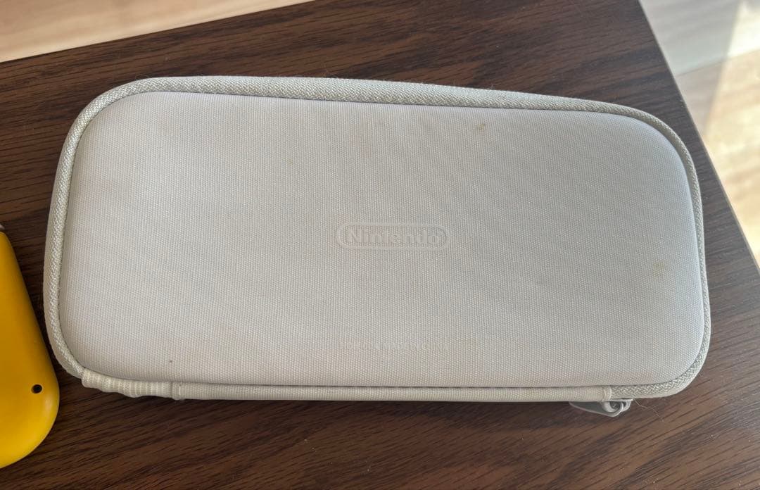 【即決歓迎】Nintendo Switch Lite イエロー 本体 付属品