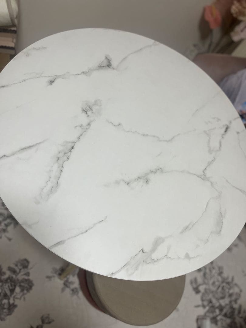 フランフラン ベル ダイニングテーブル　ラウンド80 マーブル×ゴールド