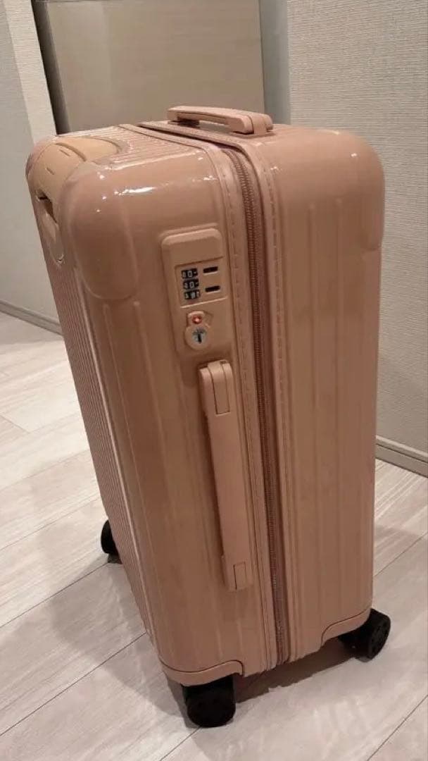 rimowa ピンク キャリーケース