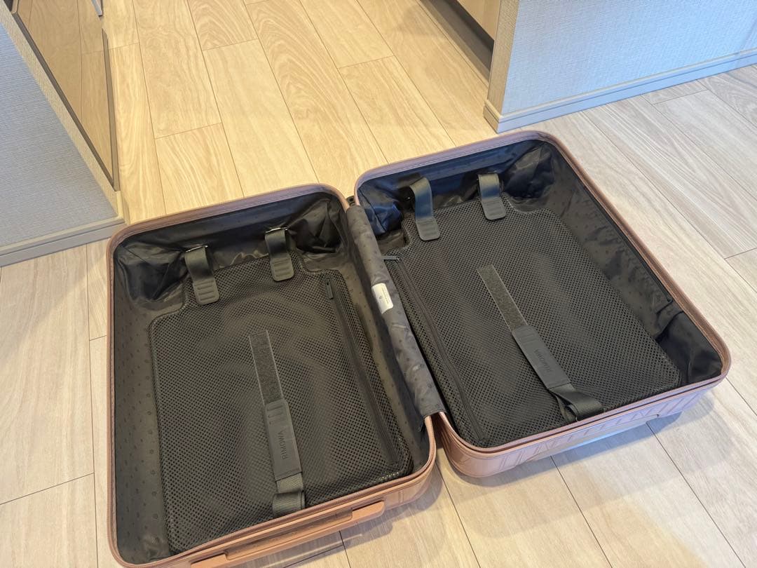 rimowa ピンク キャリーケース