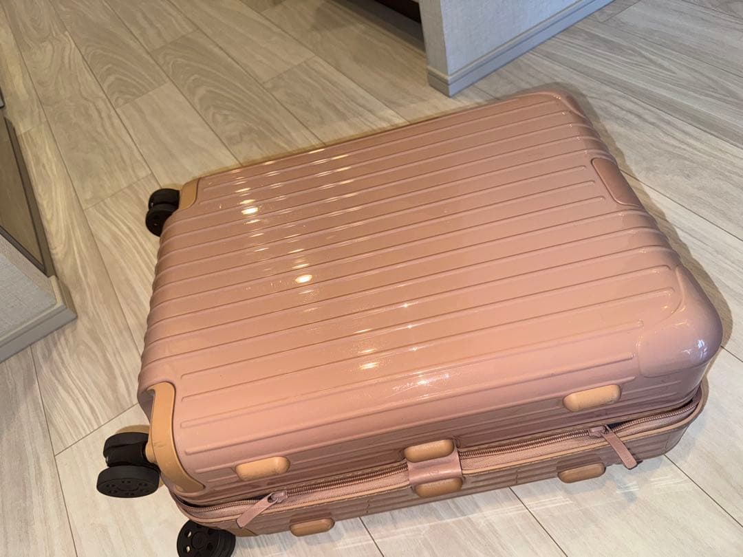 rimowa ピンク キャリーケース