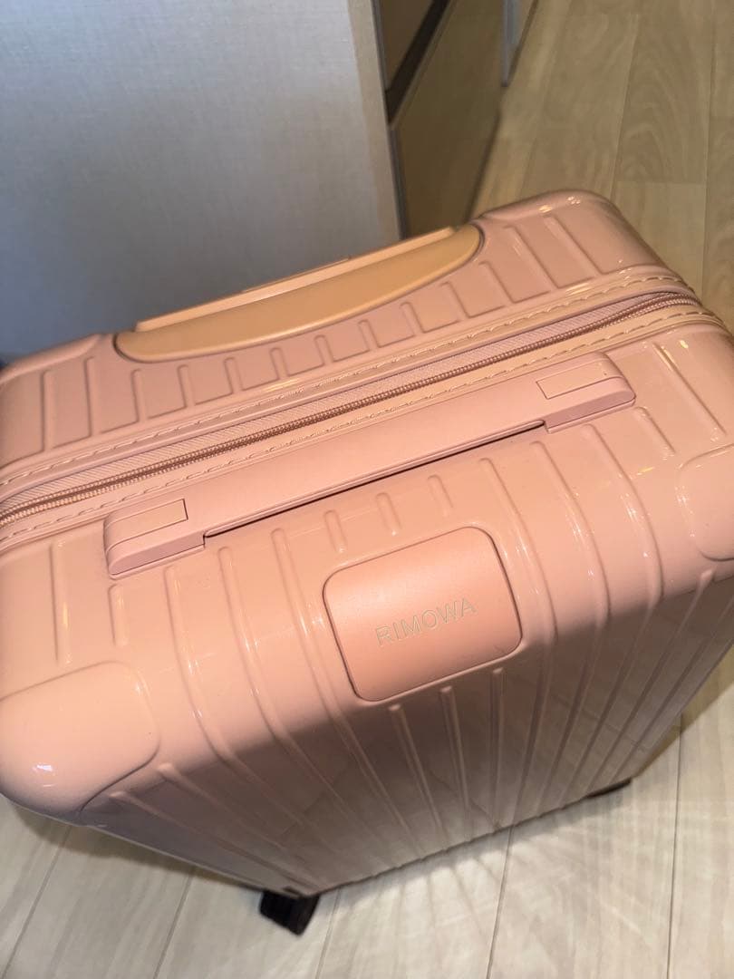 rimowa ピンク キャリーケース