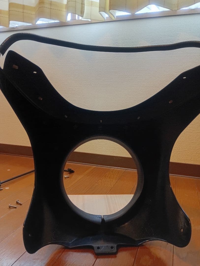 【入手困難】カワサキ純正　エストレヤ用ビキニカウル　純正ステー（黒メッキ）付き