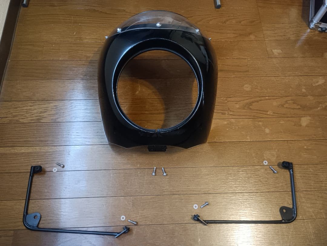 【入手困難】カワサキ純正　エストレヤ用ビキニカウル　純正ステー（黒メッキ）付き