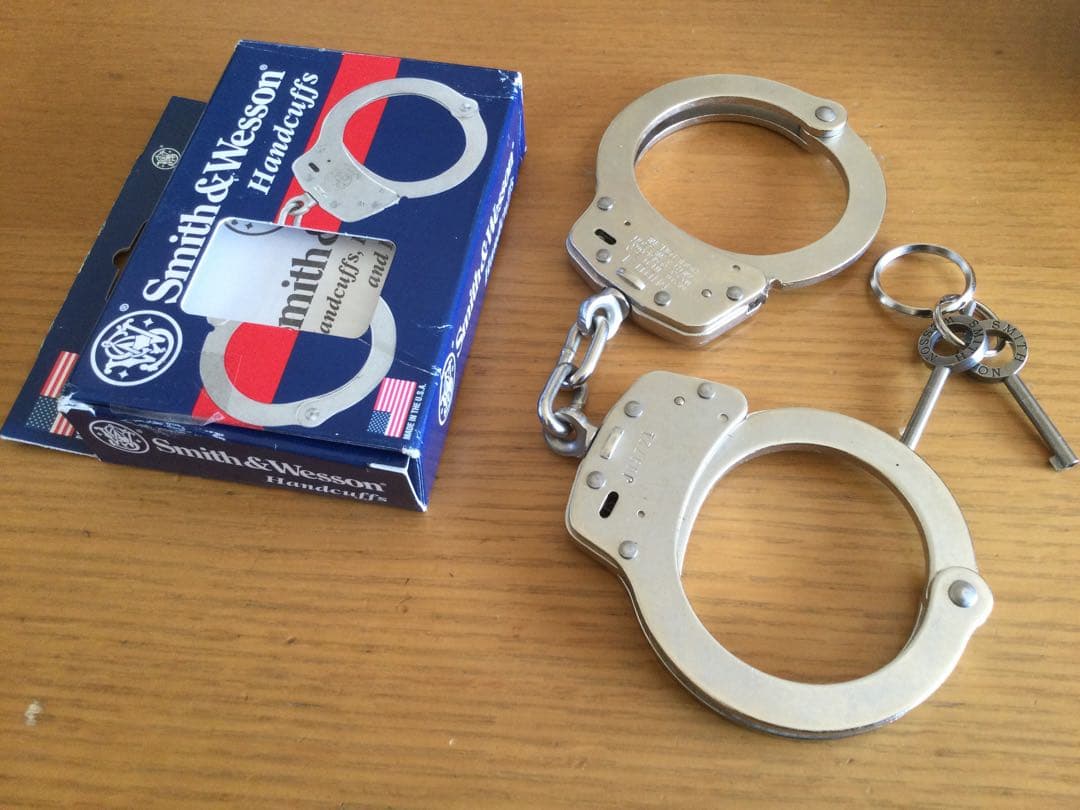S＆W  スミス＆ウェッソン　ハンドカフ　手錠ケース