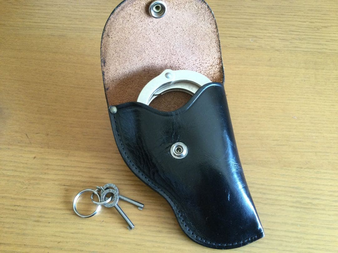 S＆W  スミス＆ウェッソン　ハンドカフ　手錠ケース