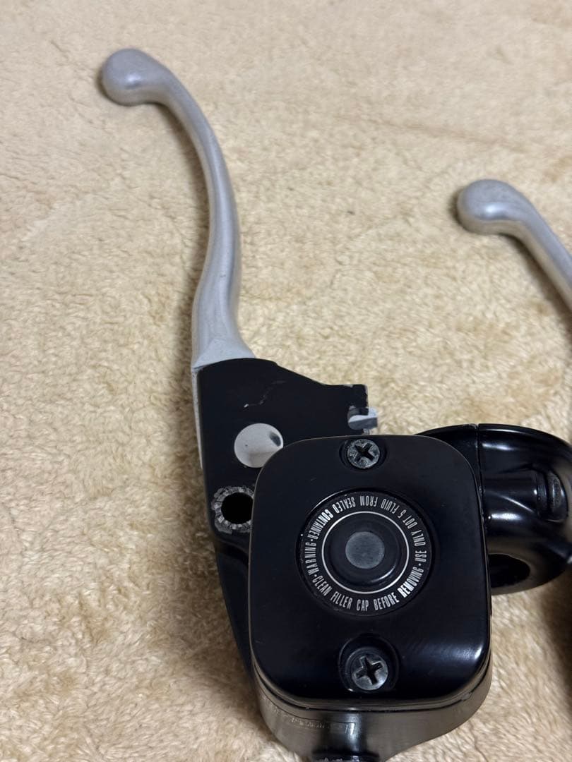 2001年xlh883 クラッチホルダー マスターシリンダーセット 9/16