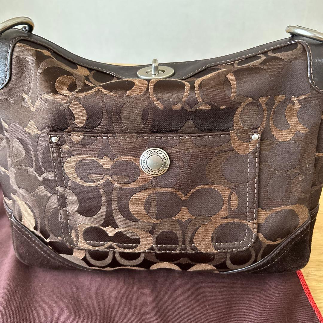 COACH シグネチャー柄　ワンショルダーバッグ