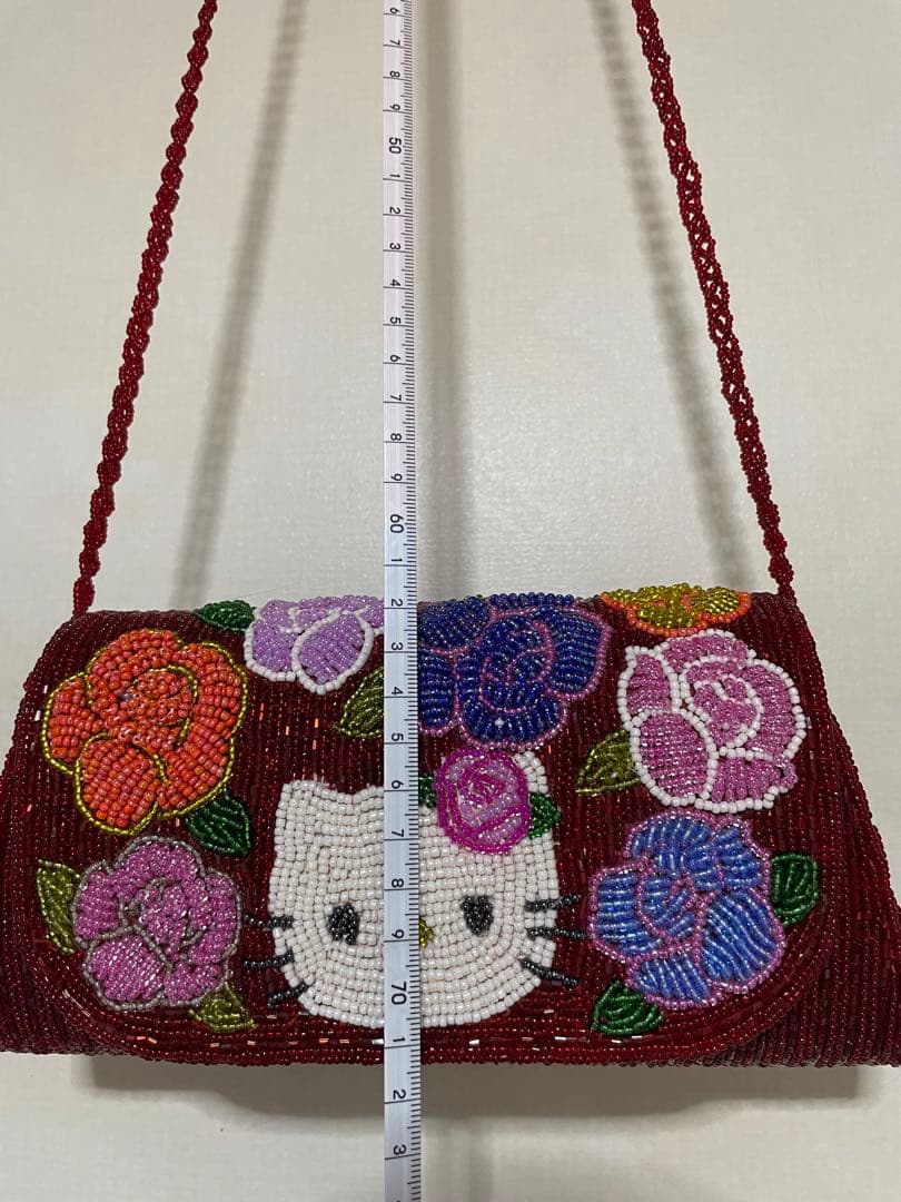 ハローキティ・レトロ クラッチバッグ・ショルダーバッグ【斜めがけ可能】