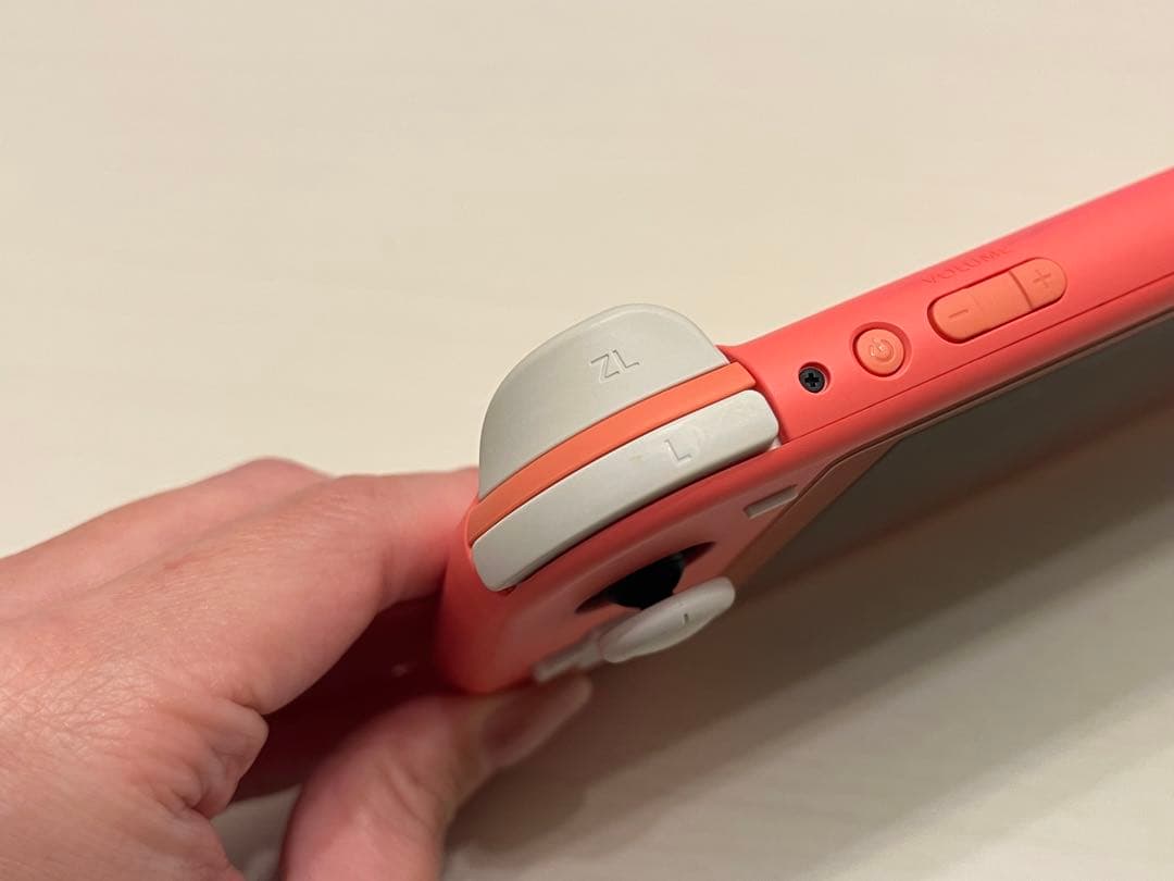 【本体のみ】ニンテンドースイッチライト ピンク