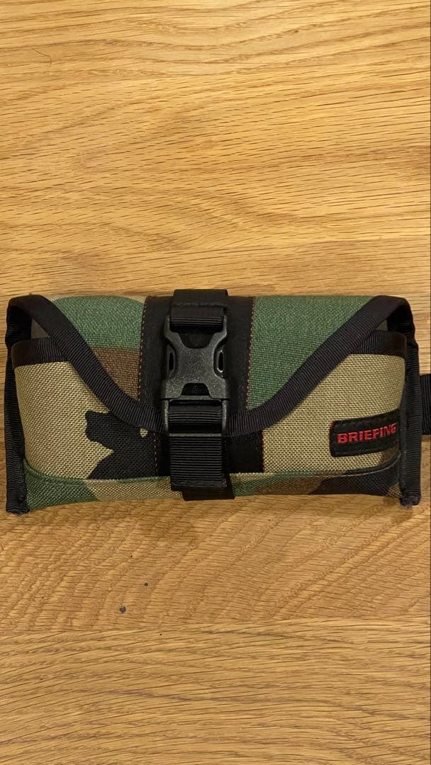 Eyevolサングラス&BRIEFING カモフラージュ サングラスケース