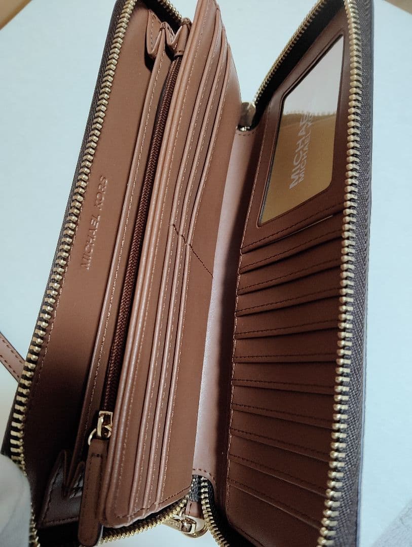 MICHAEL KORS マイケルコース 長財布　レディース　Brown