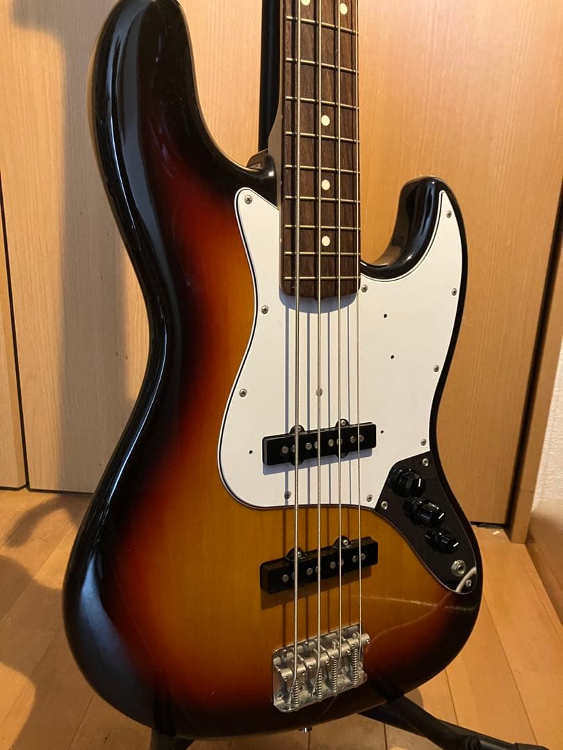 ベース Fender Jazz Bass