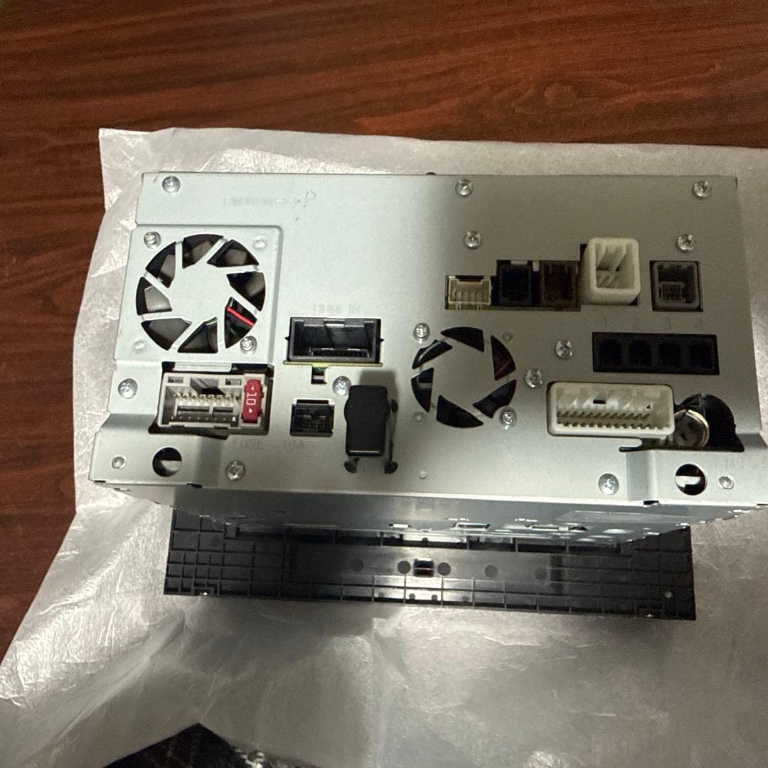 トヨタ純正ナビ　NMZN-Y73D 9インチ