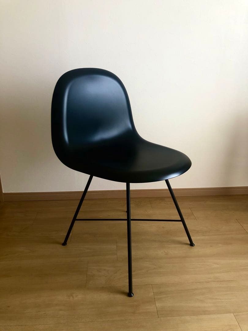 10/13までの出品です ★美品GUBI ダイニングチェア（2脚セット可）送料込