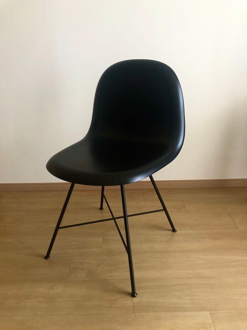 10/13までの出品です ★美品GUBI ダイニングチェア（2脚セット可）送料込