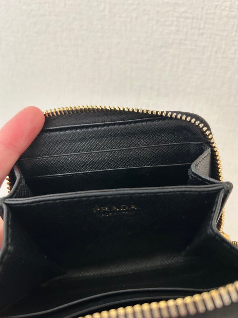 PRADA ミニウォレット　ジッパー　ケース