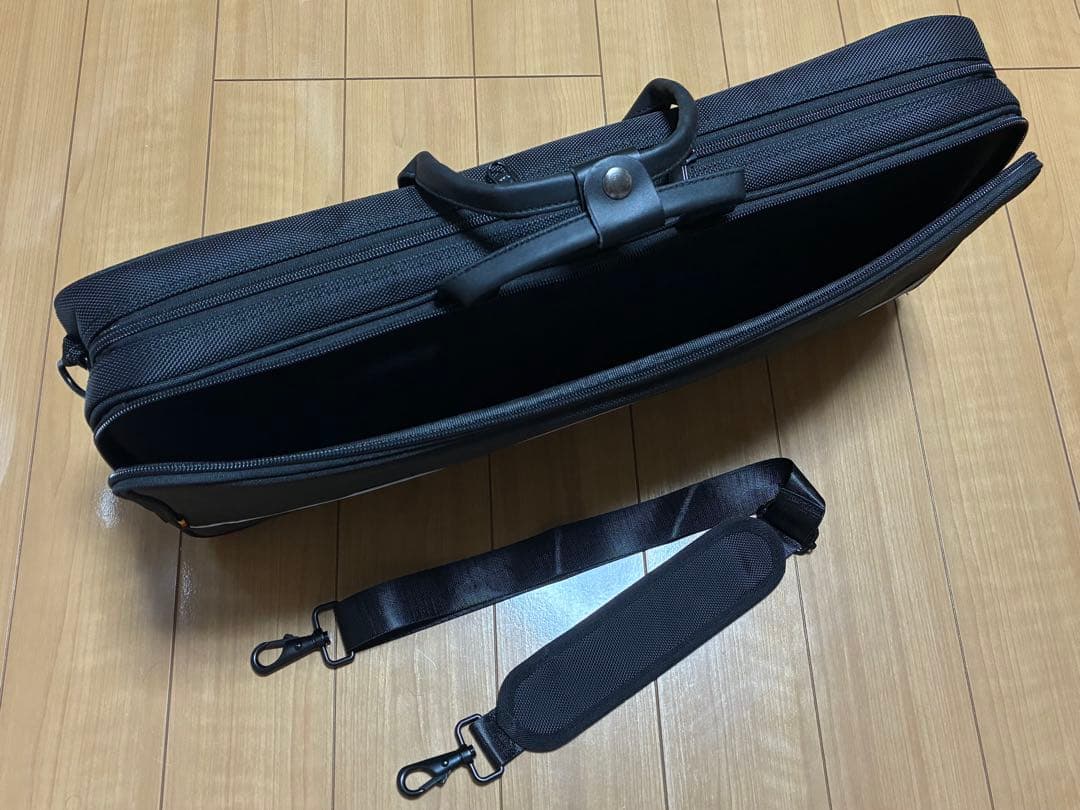 イングリッシュホルン ハードケース カバー付き 未使用 (オーボエ)