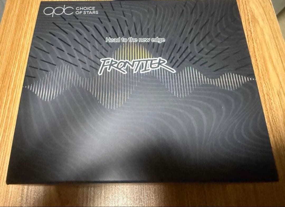 qdc Frontier リケーブル可能イヤホン「新品未開封」