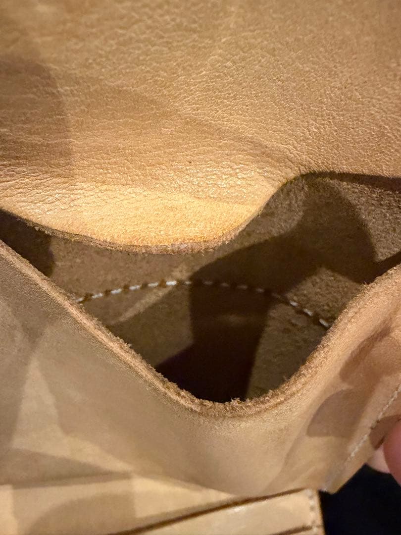 エンダースキーマ　本革　財布　ナチュラル　ベージュ　折り財布