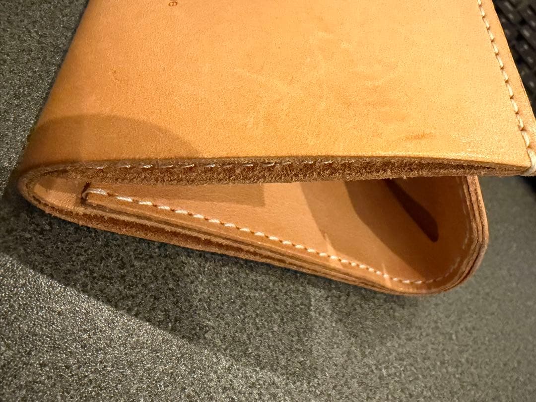 エンダースキーマ　本革　財布　ナチュラル　ベージュ　折り財布