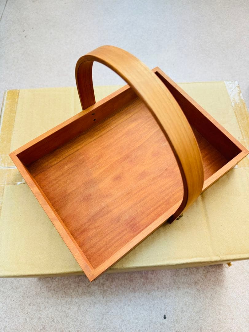 岡野達也／ワンハンドルトレー